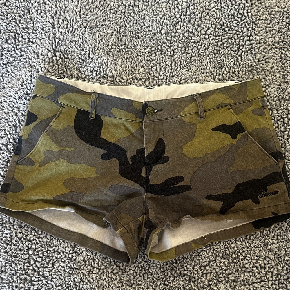 Dixxon Women’s Chino Shorts - Woodland
